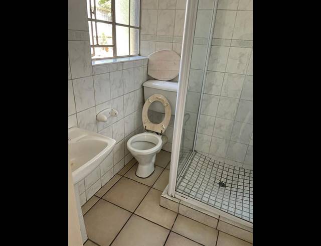8 BEDROOM HOUSE FOR SALE IN BOKSBURG